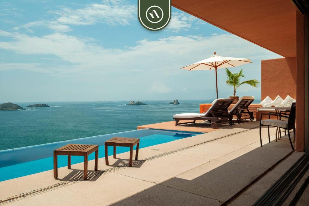 4 BR Penthouse - Breathtaking Views - Private Pool