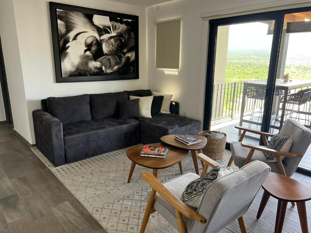 Hermoso depa con terraza y alberca en San Miguel con Shuttle Gratis al centro!