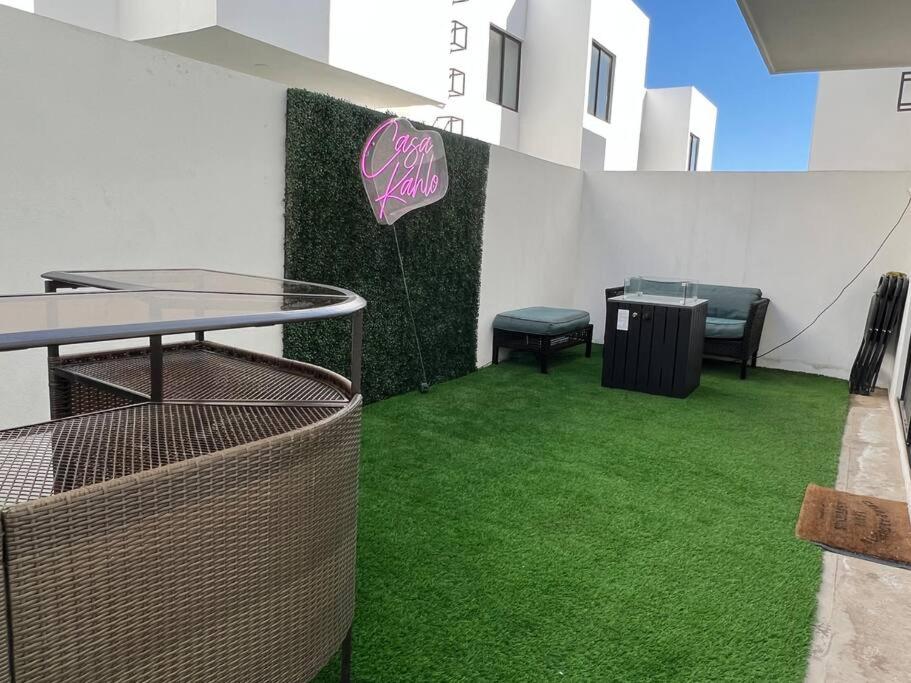 Casa Kahlo - 3BR Family Home Gated Community