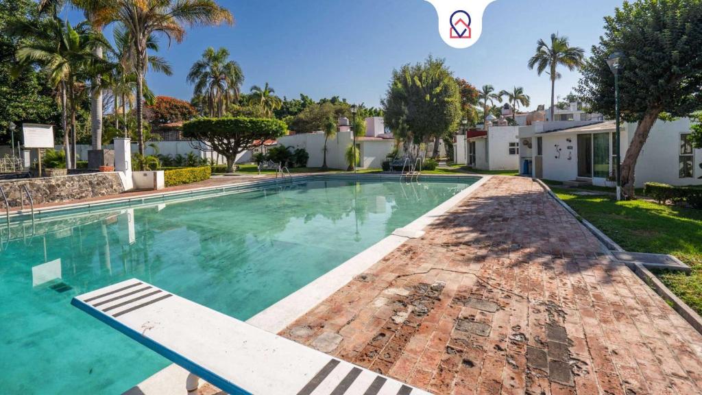 Family Chalet in Jiutepec with Pool & BBQ
