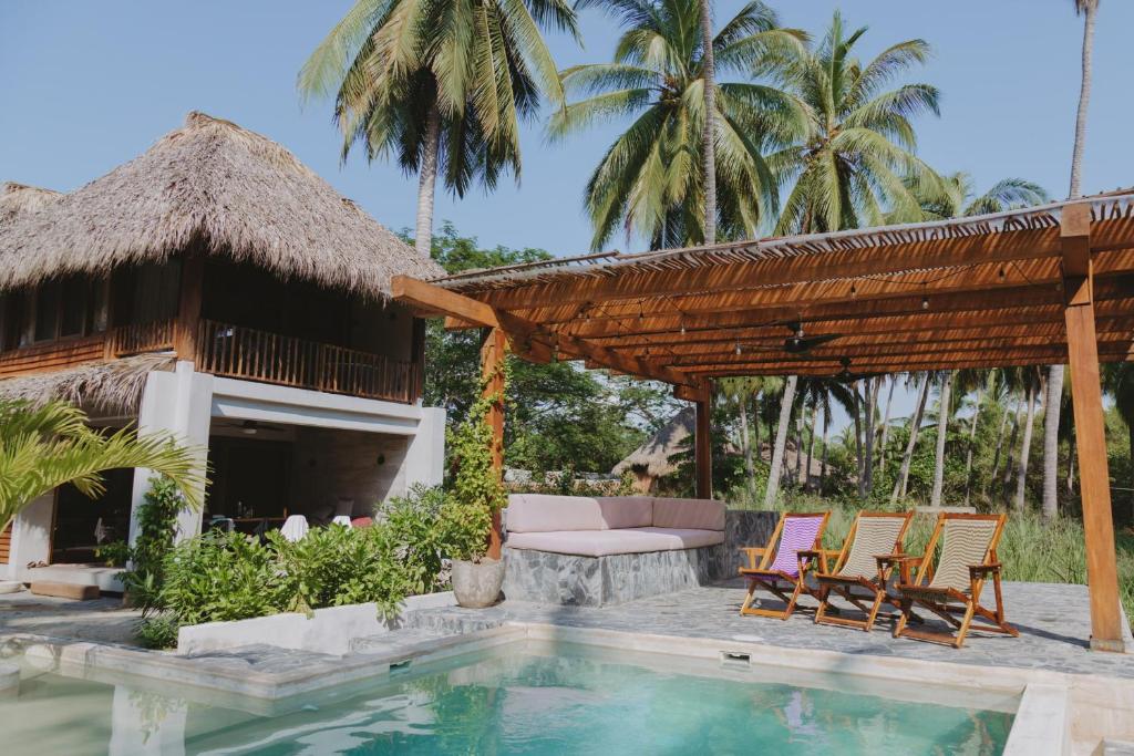 Paraíso del Surf, A 50m de las Olas Perfectas, AC, Starlink, Piscina