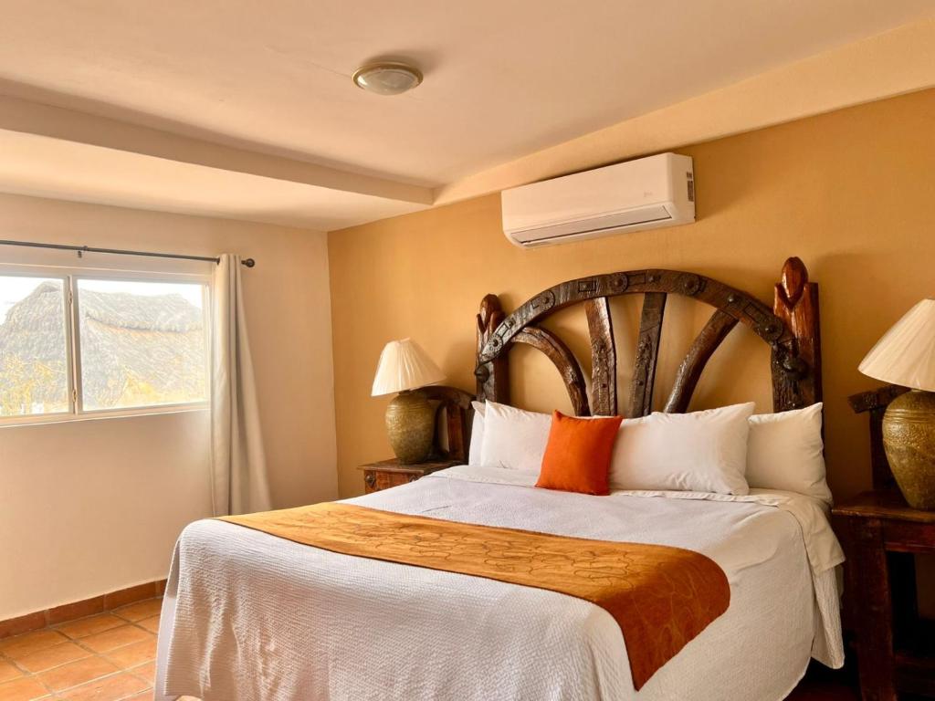Los Vientos Hotel