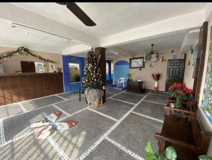 HOTEL MARIPOSA